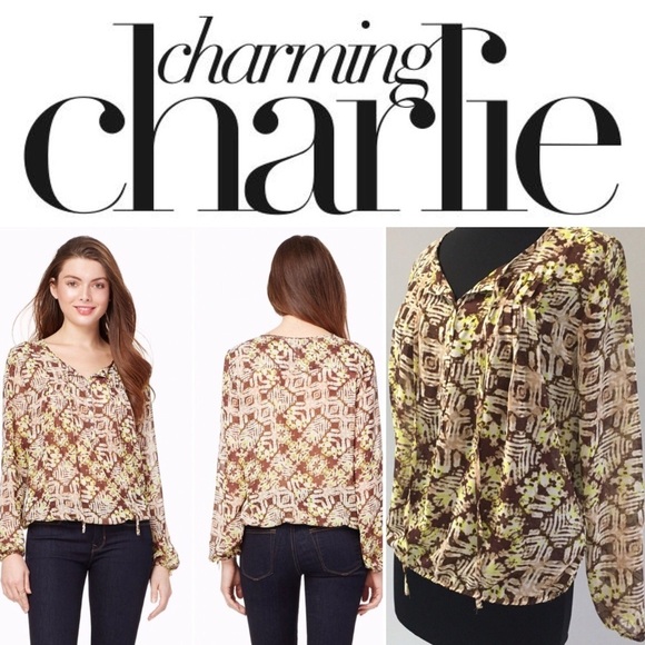 Charming Charlie Printed Peasant Top Size Small - Picture 4 of 8
